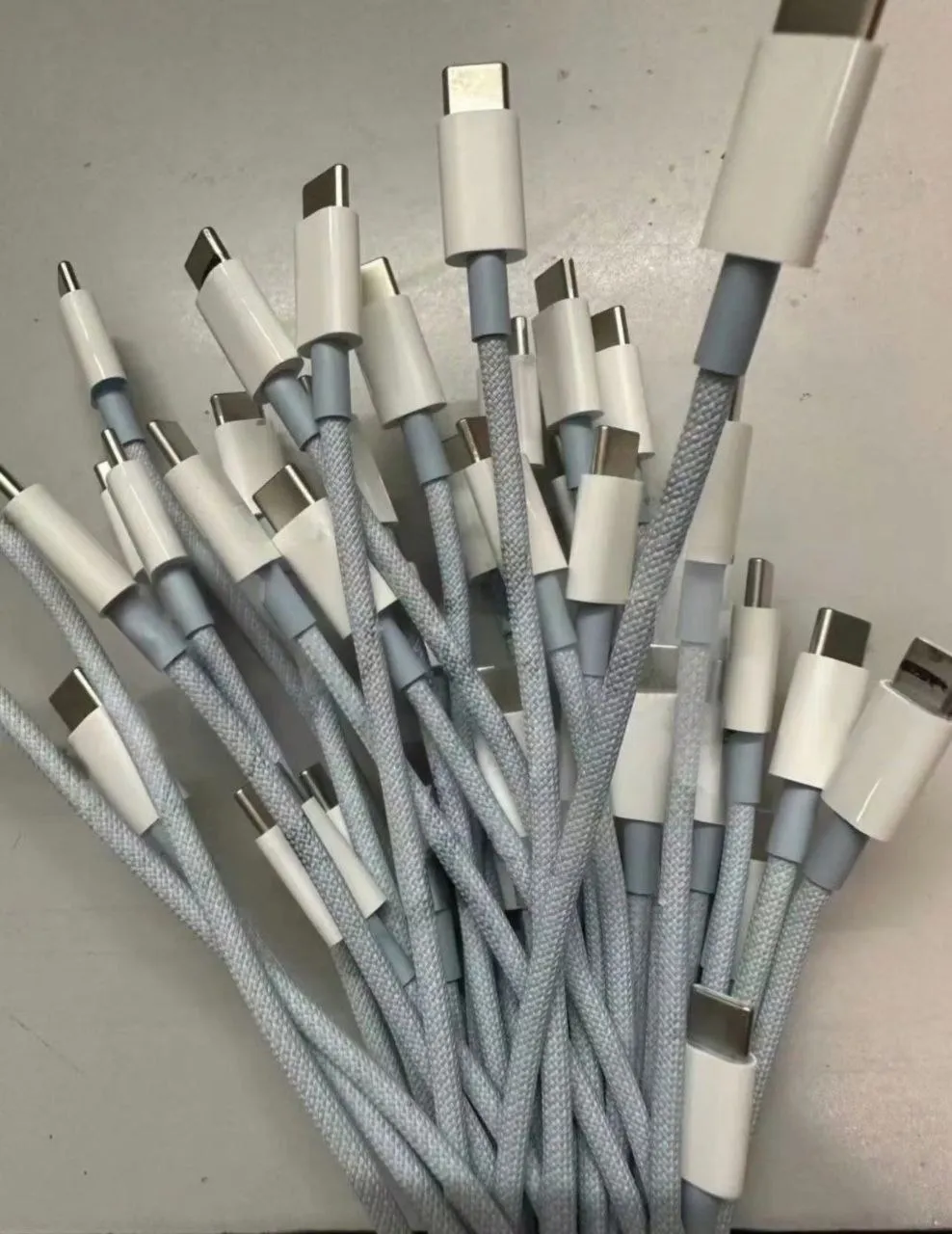 Плетеные USB-C для iPhone 15