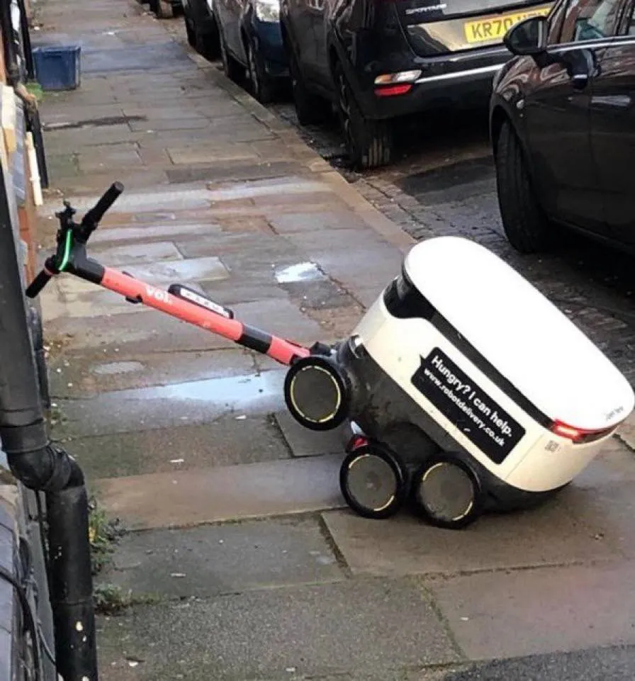 Не такое технологичное будущее мы ждали.