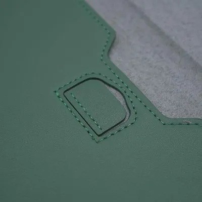 Кожаная сумка-чехол DDC Sleeve with Stand на MacBook 15/16.2 Зеленый 400_400_131504