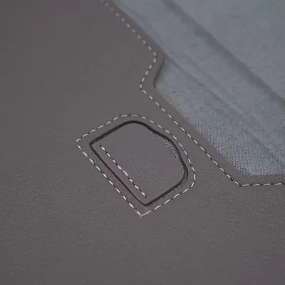 Кожаная сумка-чехол DDC Sleeve with Stand на MacBook 13/14.2 Серый 400_400_131283