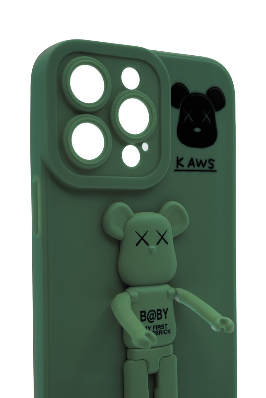 Силиконовый чехол для iPhone 13 Pro с 3D мишкой Зеленый