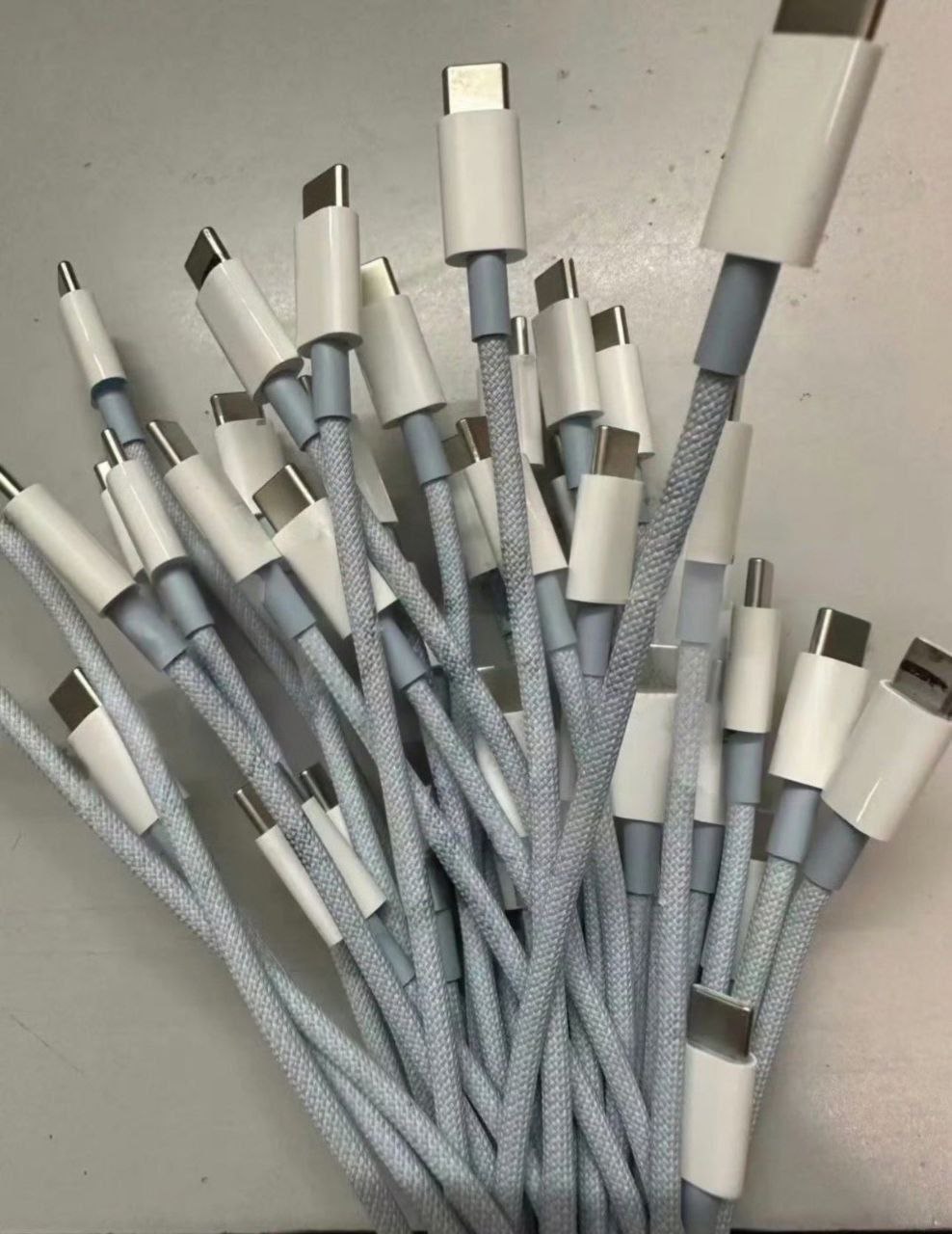 Плетеные USB-C для iPhone 15 Плетеные USB-C для iPhone 15